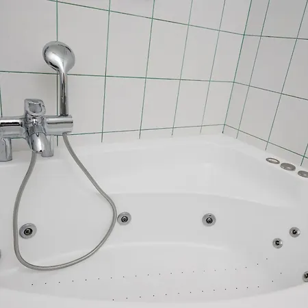 Apartment Praga Poludnie Spacious