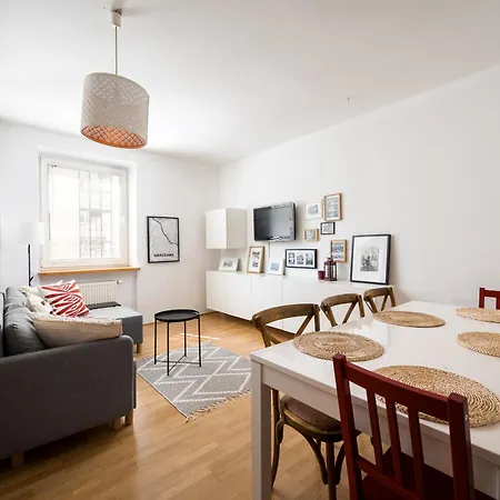Praga Poludnie Spacious Apartment Warsaw