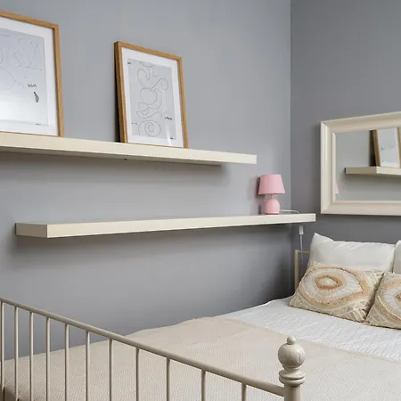 Praga Poludnie Spacious Appartamento