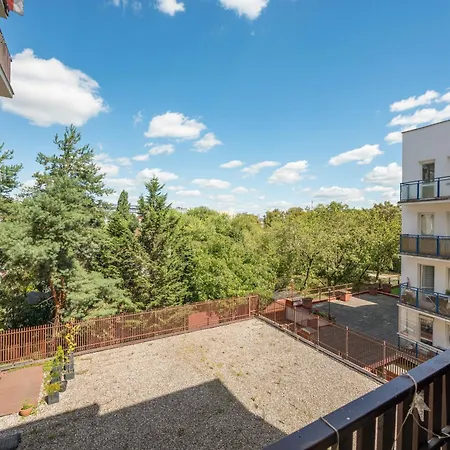 Praga Poludnie Spacious 华沙