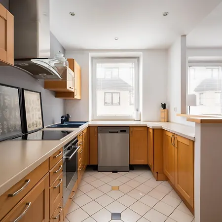 Praga Poludnie Spacious 华沙