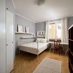 Praga Poludnie Spacious *