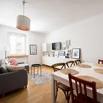 Praga Poludnie Spacious 아파트 바르샤바